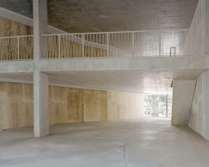 Terrassenhaus by Brandlhuber + Emde and Burlon + Muck Petzet Architekten