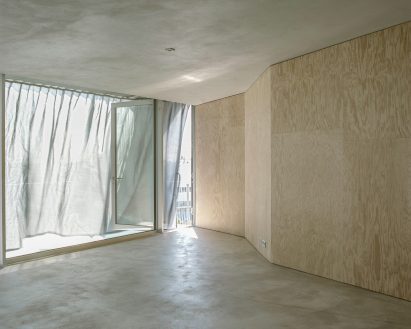 Terrassenhaus by Brandlhuber + Emde and Burlon + Muck Petzet Architekten