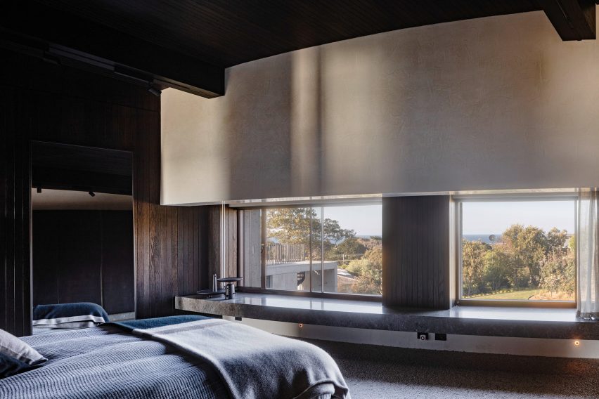 Tidal Arc House by Woods Bagot
