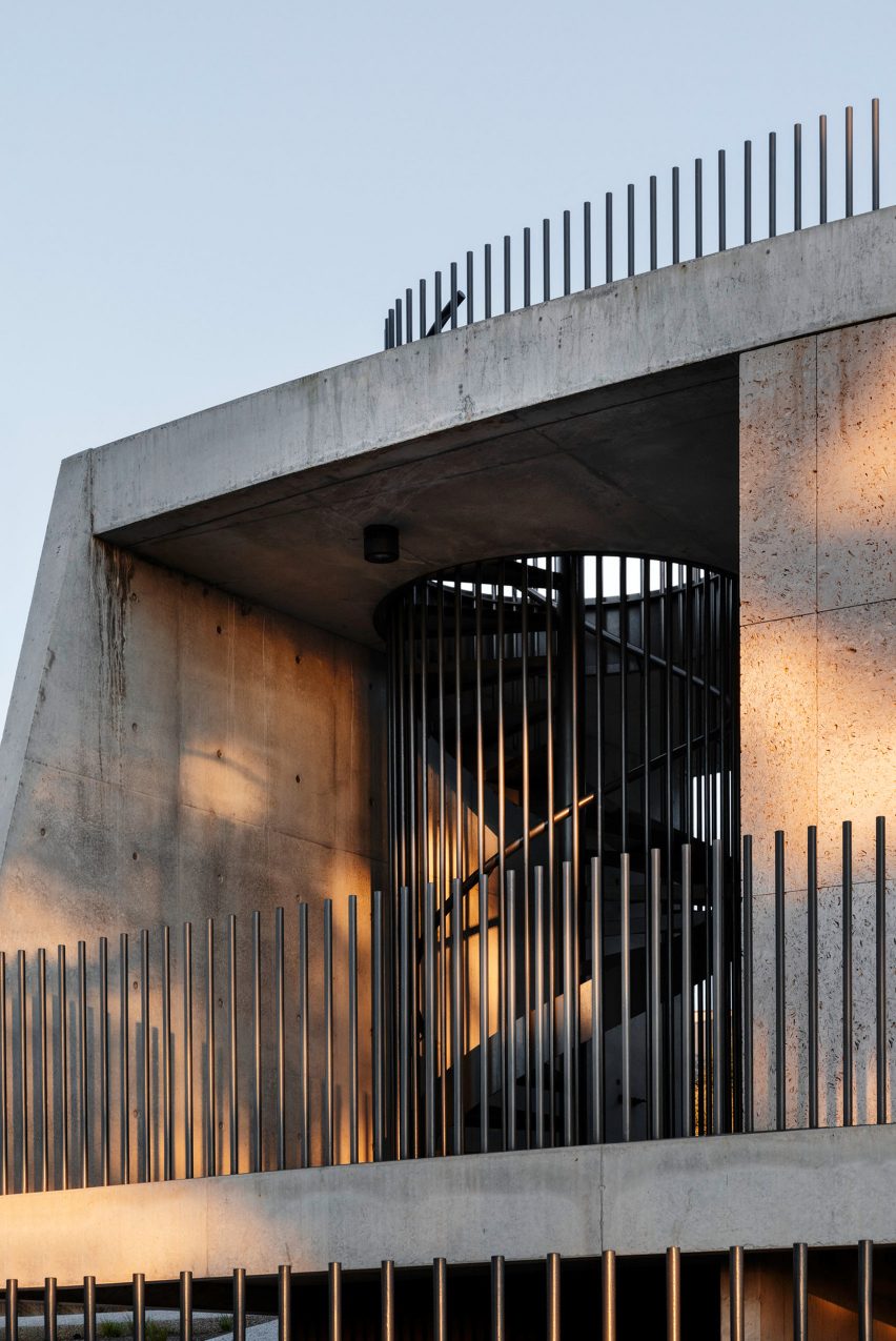 Tidal Arc House by Woods Bagot