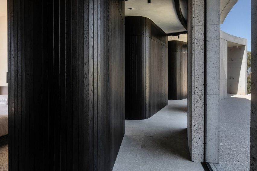 Tidal Arc House by Woods Bagot