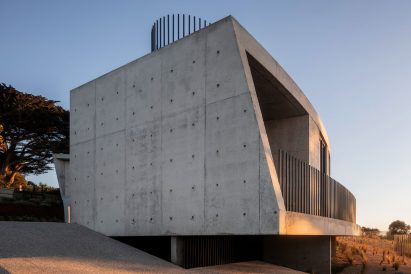 Tidal Arc House by Woods Bagot