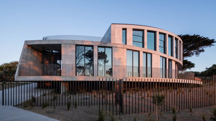 Tidal Arc House by Woods Bagot