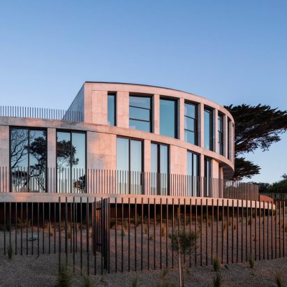 Tidal Arc House by Woods Bagot