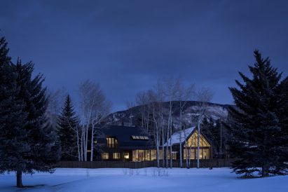 V-Plan House by Studio B