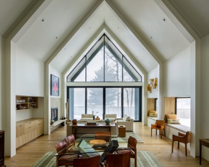 V-Plan House by Studio B
