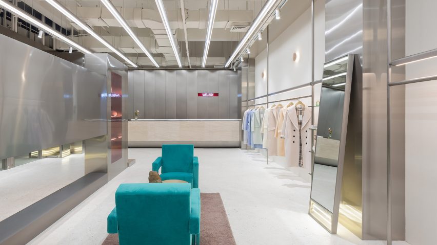 Stainless steel partition frames Wellsky fashion boutique by Xian Xiang Design