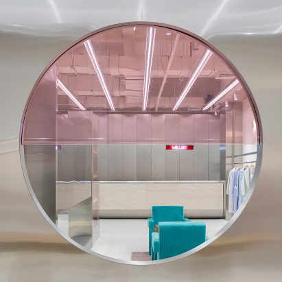Stainless steel partition frames Wellsky fashion boutique by Xian Xiang Design
