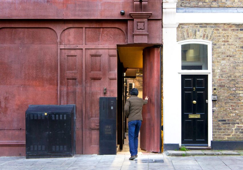 168 Upper Street in London by Amin Taha Architects
