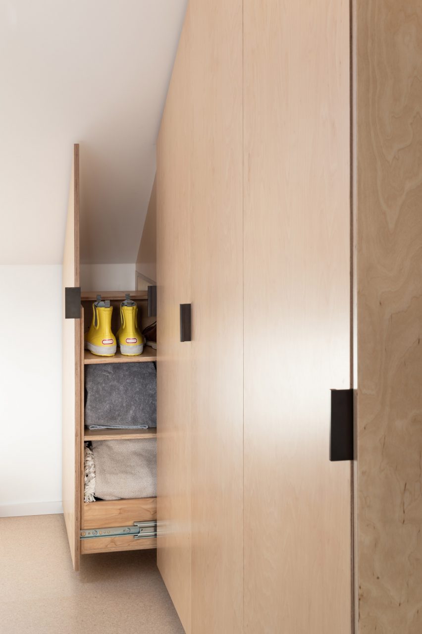 Interiors of Bearstead Rise house by Gruff Architects