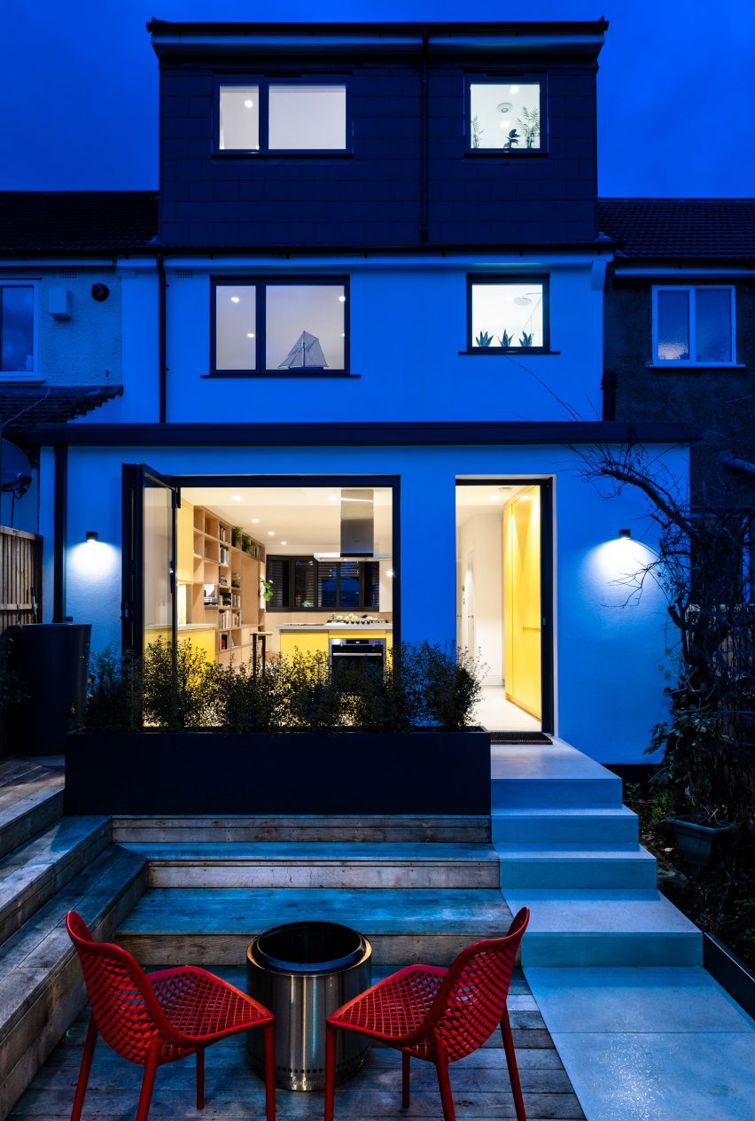Exterior of Bearstead Rise house by Gruff Architects