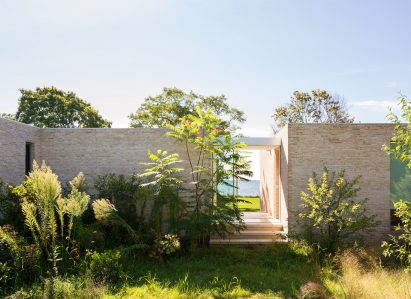 Bellport House by Toshihiro Oki
