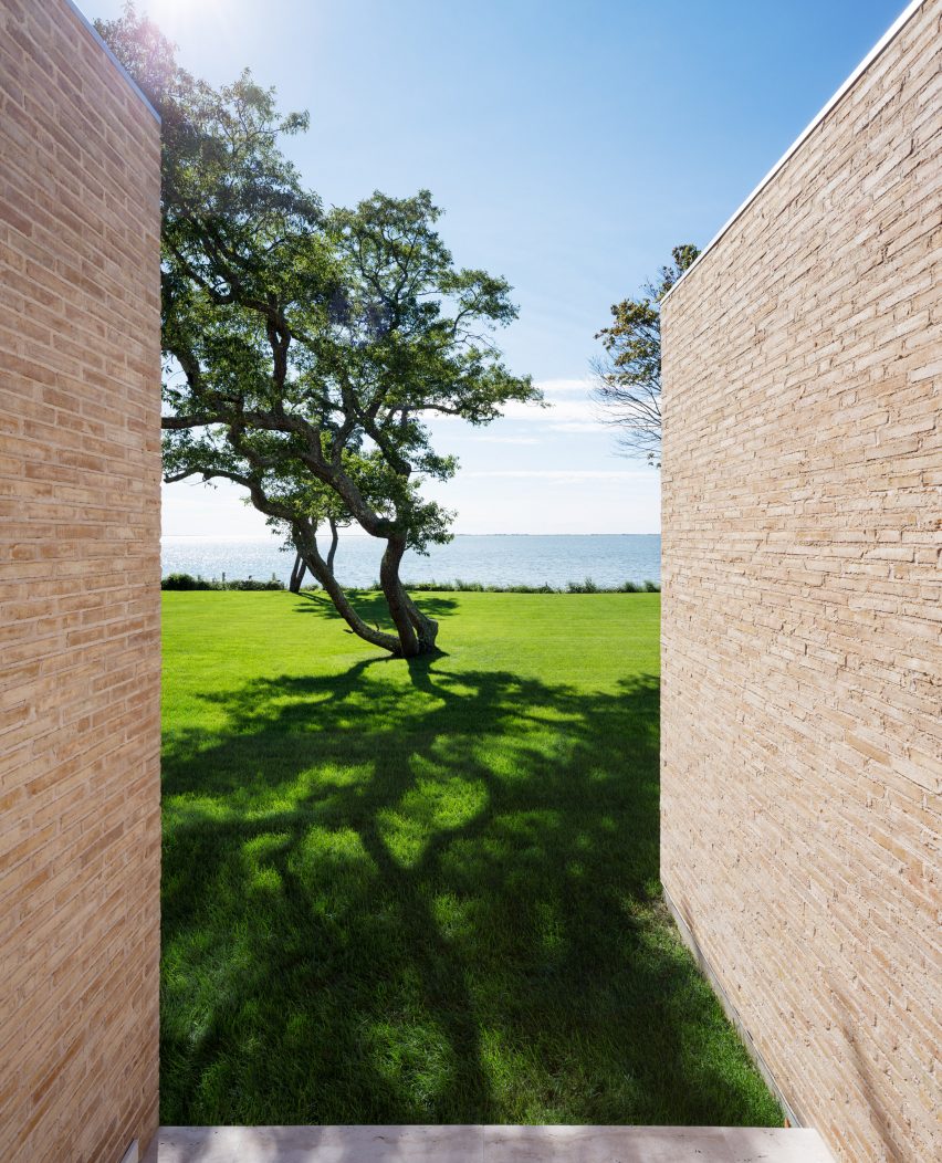 Bellport House by Toshihiro Oki