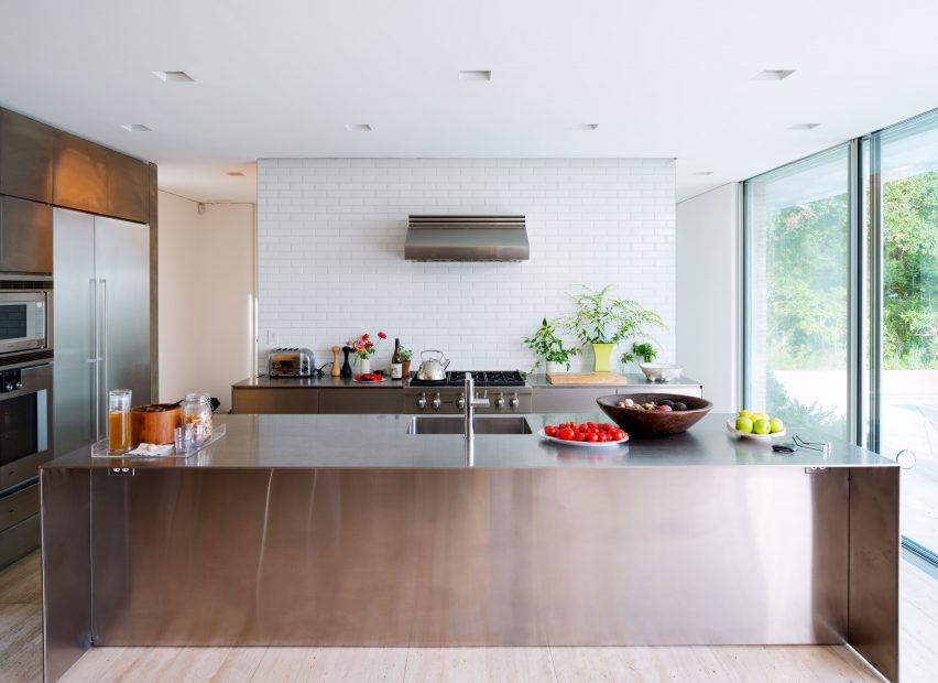 Bellport House by Toshihiro Oki
