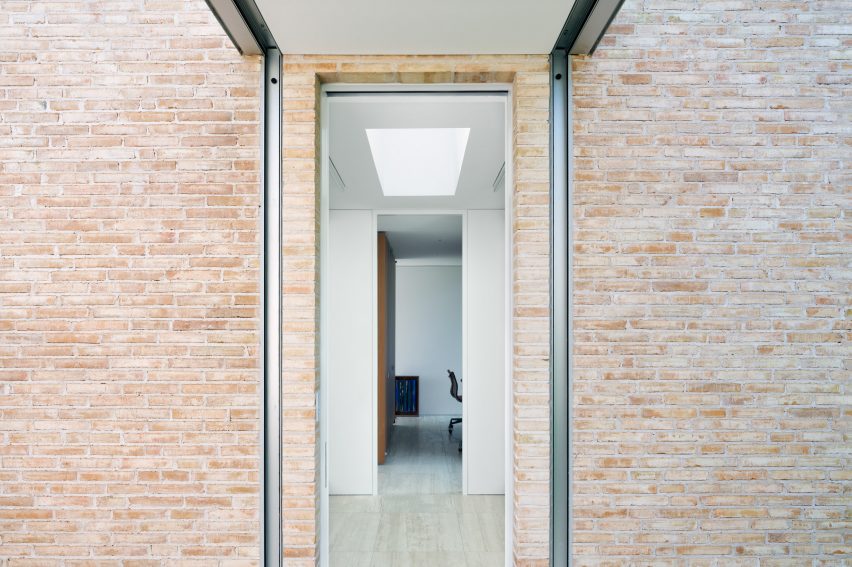 Bellport House by Toshihiro Oki
