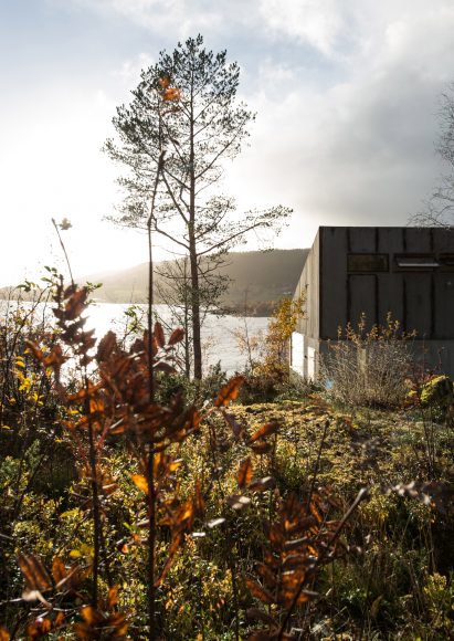 Cabin at Rones overlooking Beitstadfjorden by Sanden+Hodnekvam Arkitekter