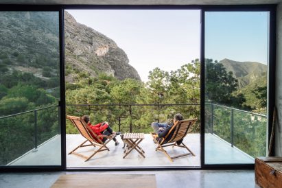 Casa 2I4E by P+0 Arquitectura