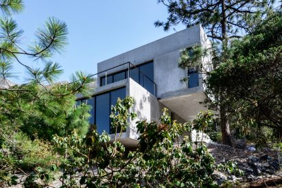 Casa 2I4E by P+0 Arquitectura