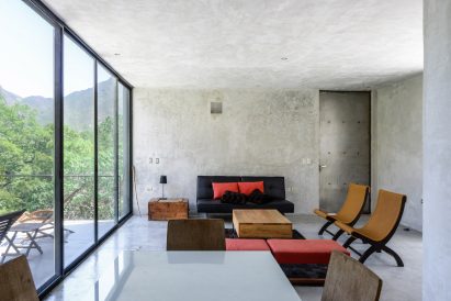 Casa 2I4E by P+0 Arquitectura