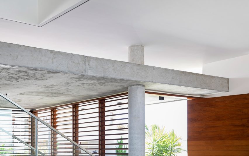 Casa IF by Martins Lucena Architects