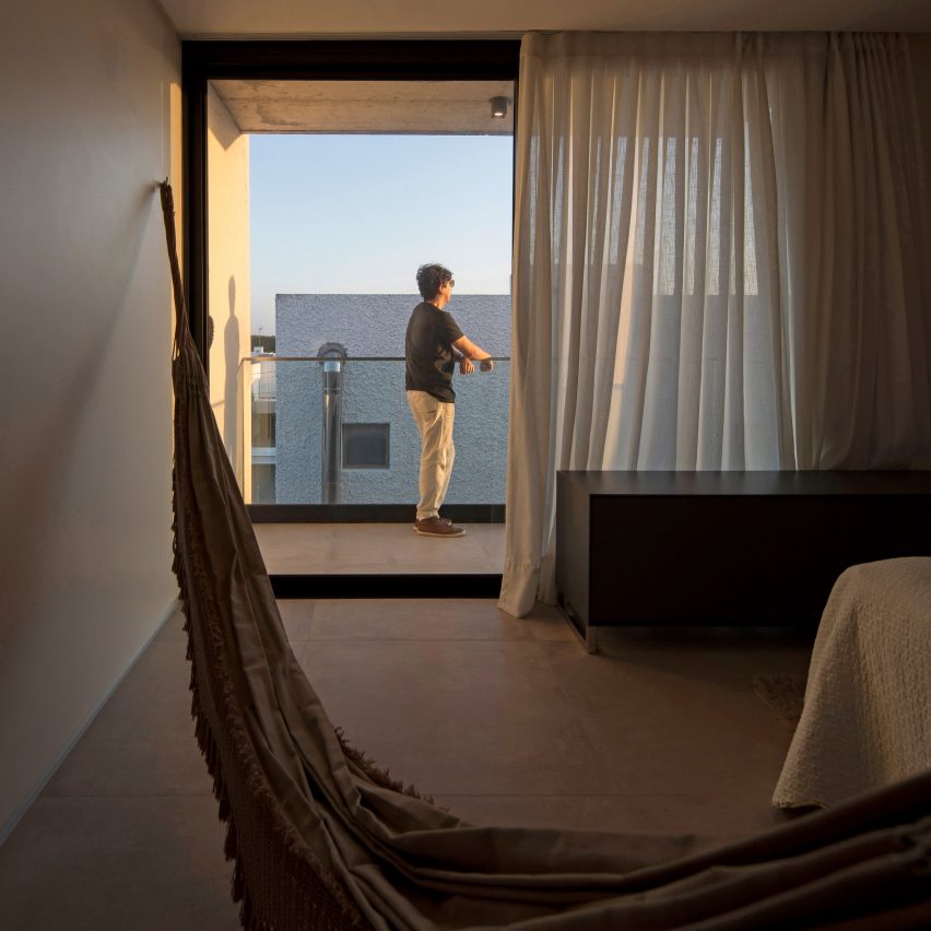Casa IF by Martins Lucena Architects