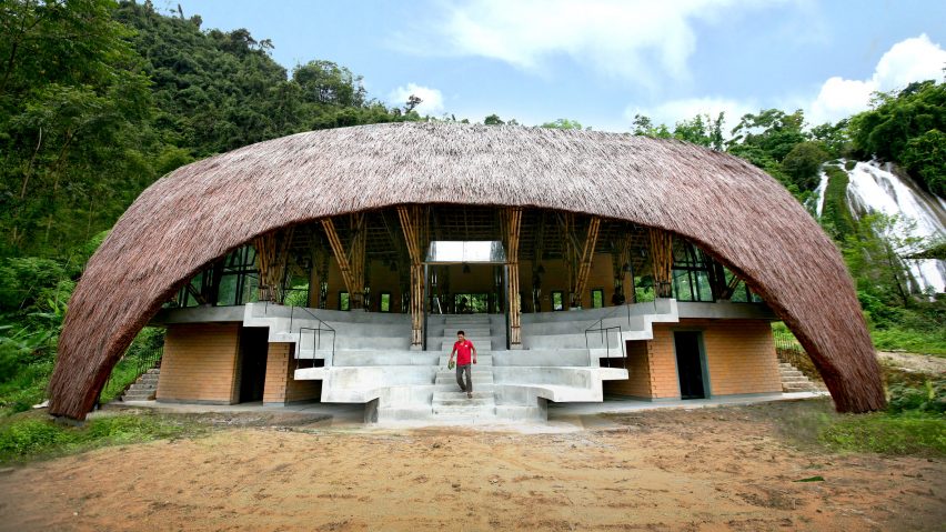 Chieng Yen Community House by 1+1>2
