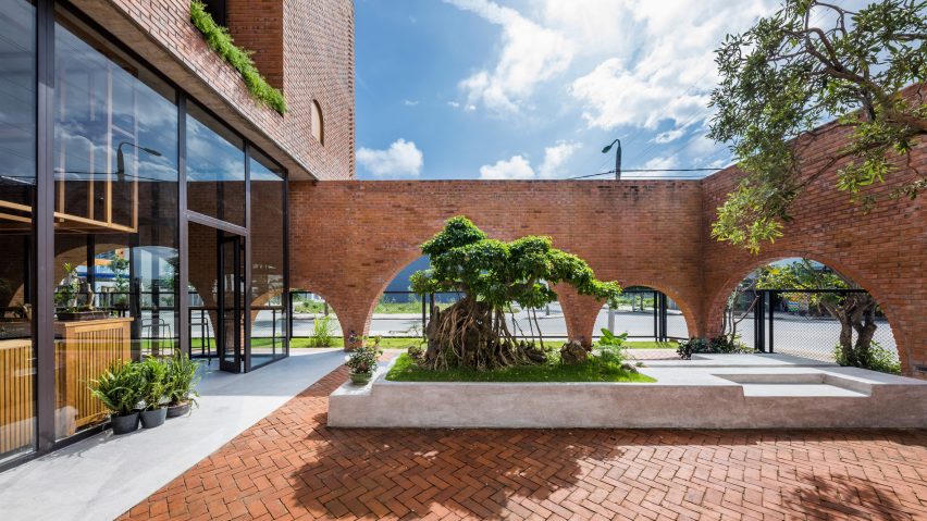 Cuckoo House by Tropical Space in Da Nang, Vietnam