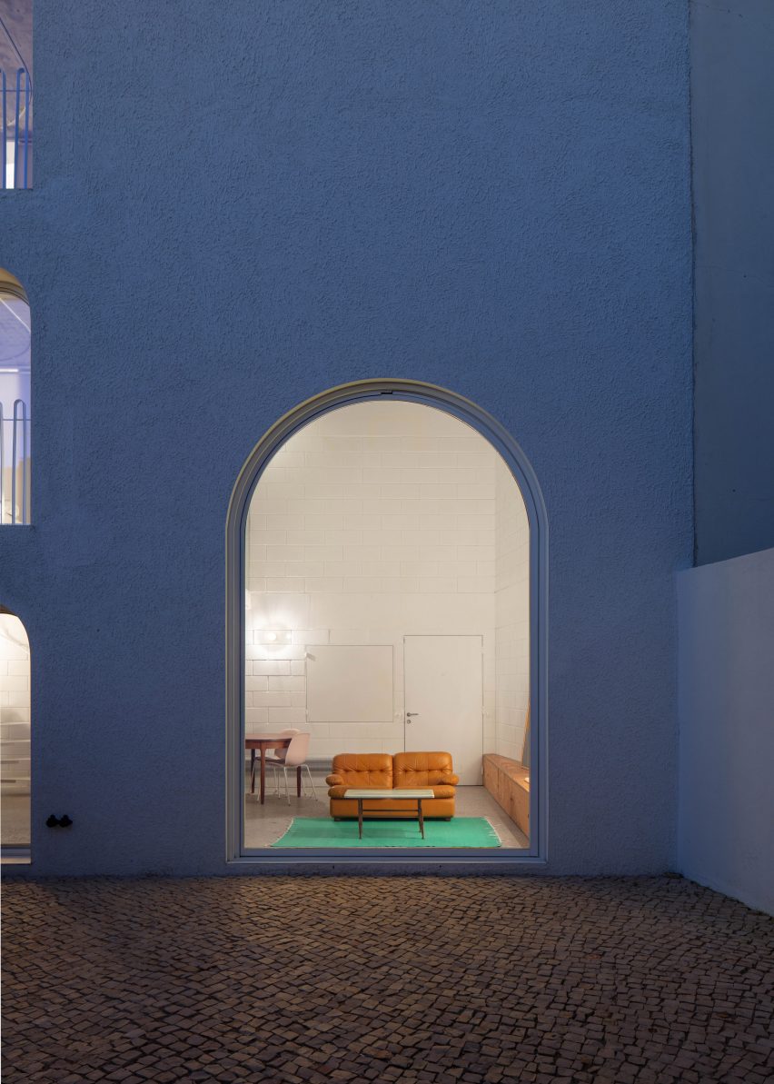 Dodge House by Leopold Banchini and Daniel Zamarbide