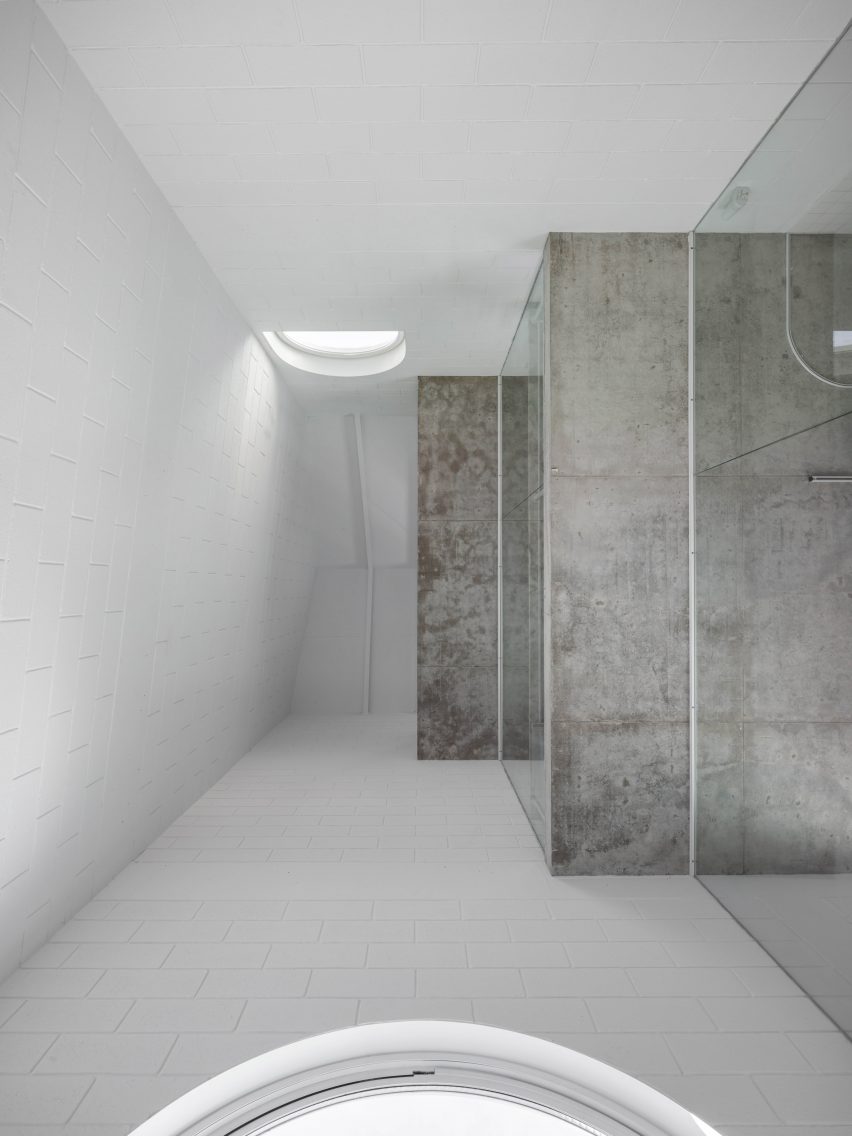 Dodge House by Leopold Banchini and Daniel Zamarbide