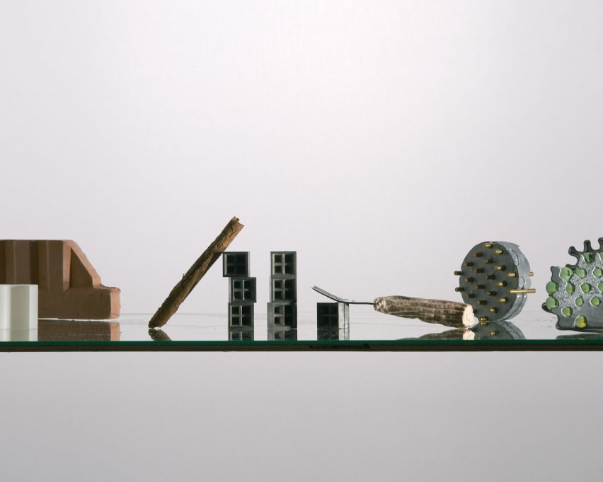 Extraperlo by Jorge Penadés