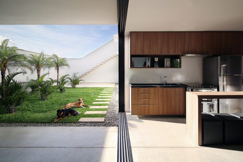 Hauer House by Estúdio 41