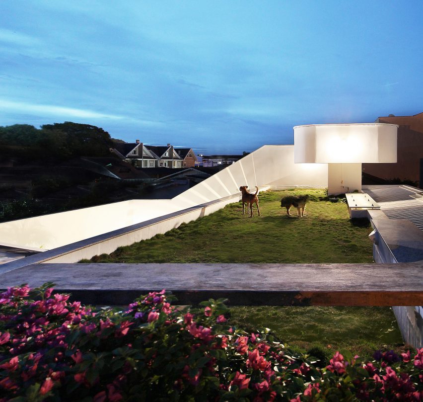 Hauer House by Estúdio 41