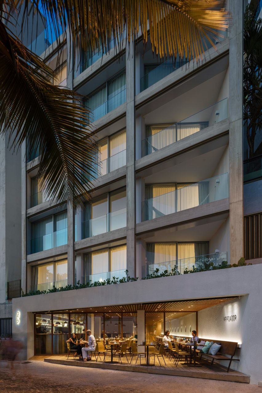 Hotel Arpoador by Bernardes Architecture