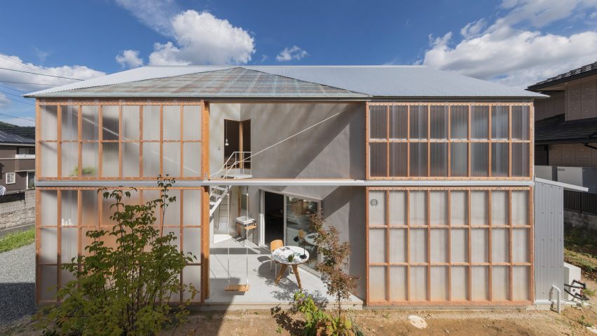 House in Sonobe by Tato Architects