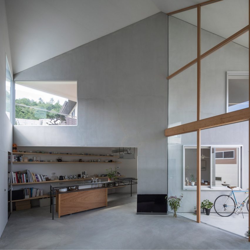 House in Sonobe by Tato Architects
