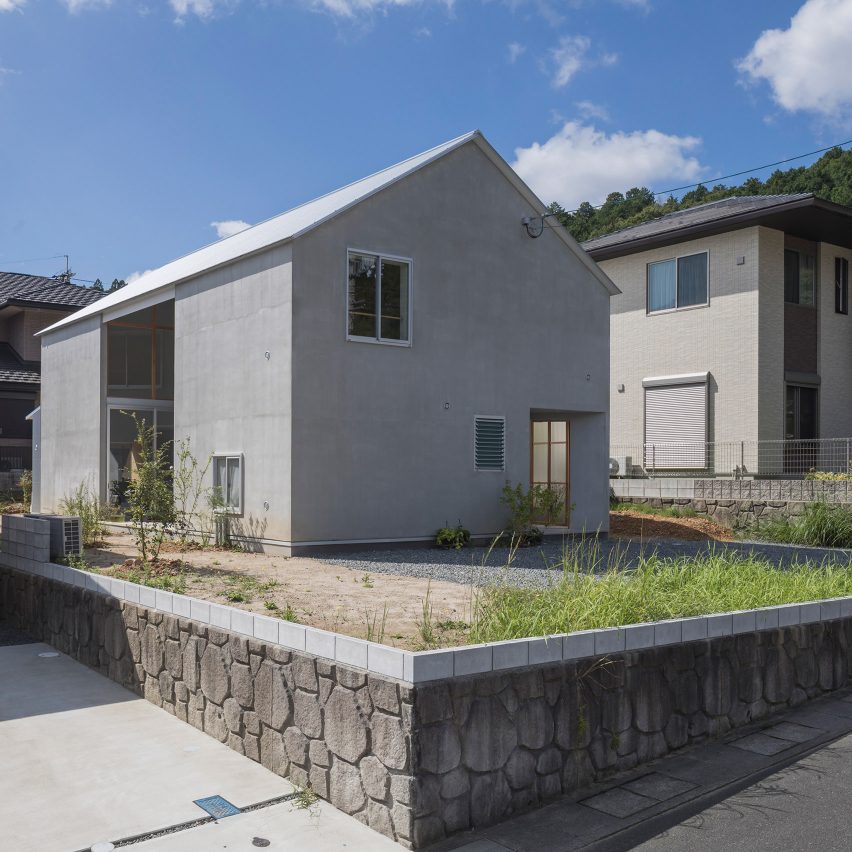 House in Sonobe by Tato Architects