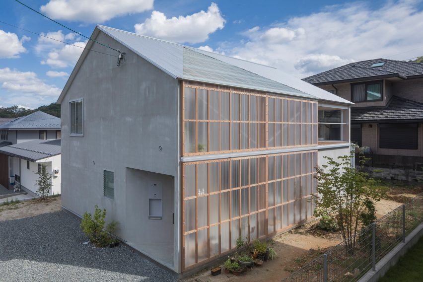 House in Sonobe by Tato Architects