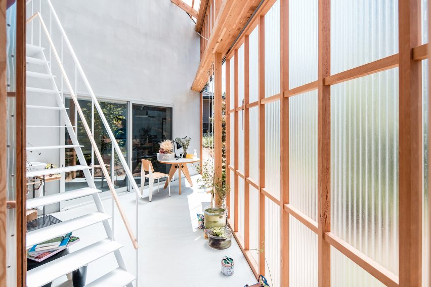 House in Sonobe by Tato Architects