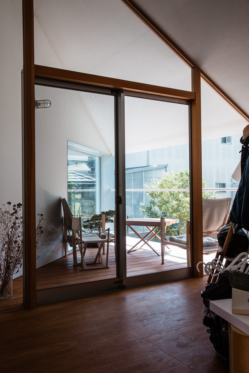 House in Sonobe by Tato Architects