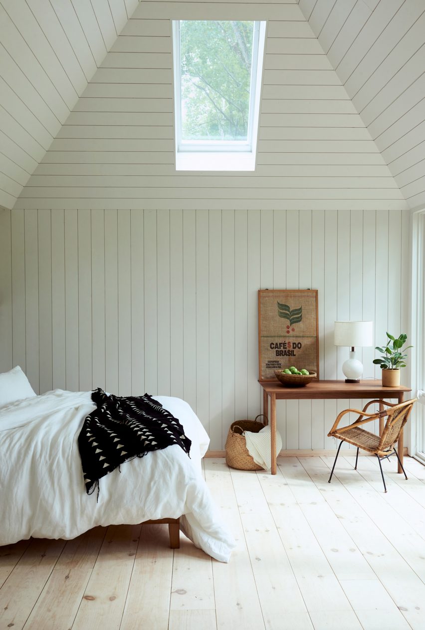 The Hut by Midland Architects