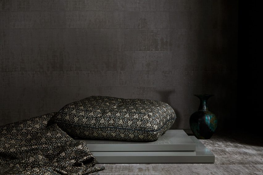 Isfahan by Apparatus and Pierre Frey