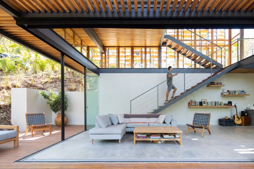 Jungle Frame House by Studio Saxe