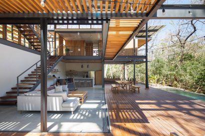 Jungle Frame House by Studio Saxe