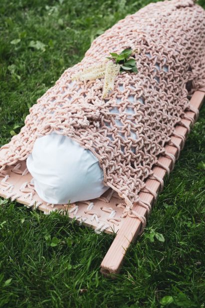 Shaina Garfield Leaves sustainable coffin