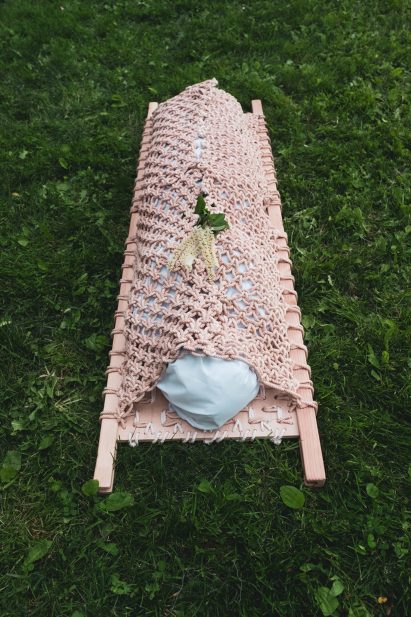 Shaina Garfield Leaves sustainable coffin