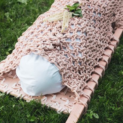 Shaina Garfield Leaves sustainable coffin