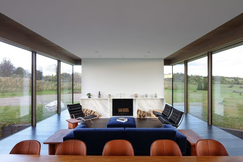 Link Farm House by Slade