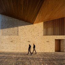 Maitland Riverlink by CHROFI and McGregor Coxall