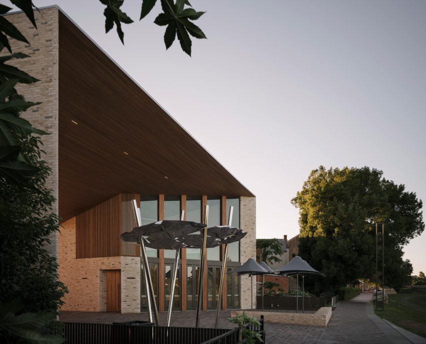 Maitland Riverlink by CHROFI and McGregor Coxall