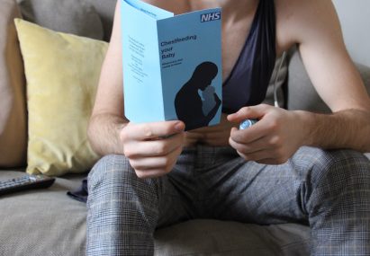 Hormone kit helps fathers to "chestfeed" their babies
